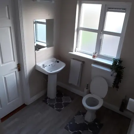 4 Bedroom By The Sea Ferienhaus